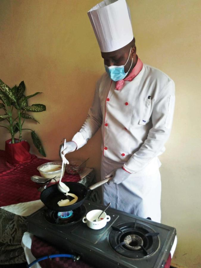 Bomen Hotel Isiolo エクステリア 写真