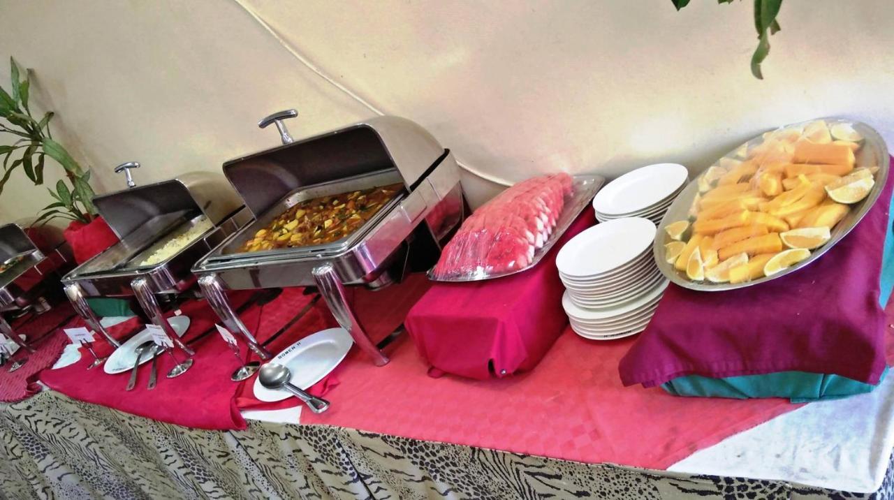 Bomen Hotel Isiolo エクステリア 写真